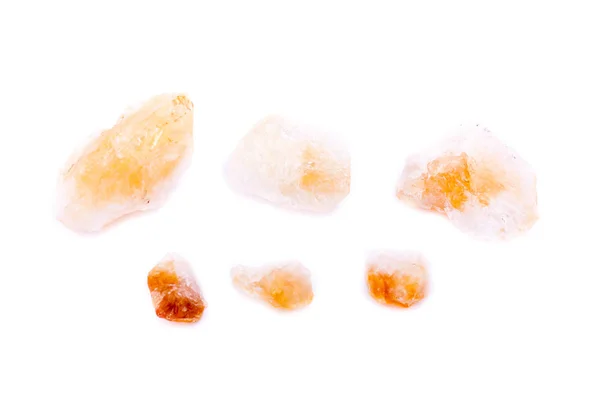 Makro minerální citrín kamene na bílém pozadí — Stock fotografie