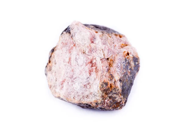 Macro mineral andalusita piedra sobre un fondo blanco —  Fotos de Stock