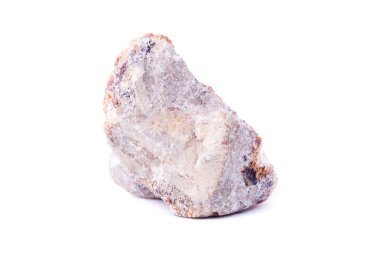 Makro mineral taş hedenbergite beyaz bir arka plan üzerinde