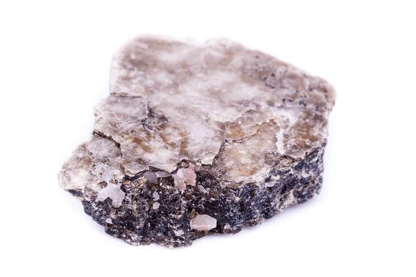 Pietra macrominerale heulandite su sfondo bianco — Foto Stock