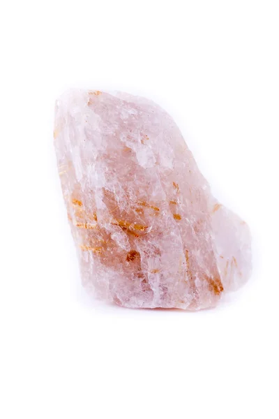 Taş makro mineraller Rutil kuvars beyaz bir arka plan üzerinde — Stok fotoğraf