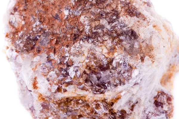 Макро мінеральний лепідолітний камінь на білому тлі — стокове фото
