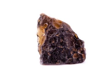 Beyaz arka plan üzerinde makro mineral taş metin