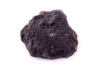 Beyaz arka plan üzerinde makro mineral taş metin