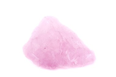 Beyaz bir arka plan üzerinde makro mineral taş Pembe Kuvars