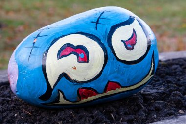 Oyma ve boyalı Cadılar Bayramı Balkabağı