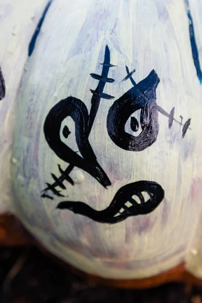 Oyma ve boyalı Cadılar Bayramı Balkabağı