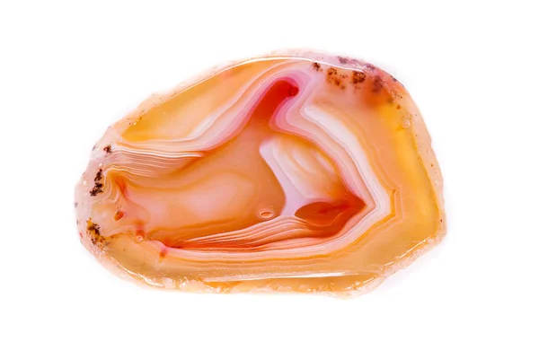 白色背景下晶体中的宏观矿物橙色玛瑙 — 图库照片