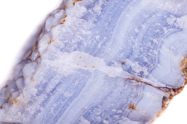 Makro ásványi kék Achát, a rock, a fehér háttér — Stock Fotó