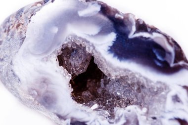 Makro mineral taş akik bud beyaz arka plan üzerinde