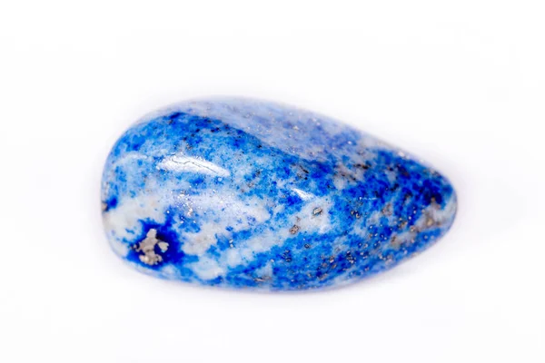 Macro piedra mineral lapislázuli azul (afganistán) sobre bac blanco — Foto de Stock