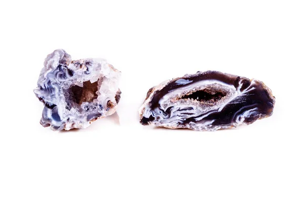 Brote de ágata de piedra mineral macro sobre fondo blanco — Foto de Stock