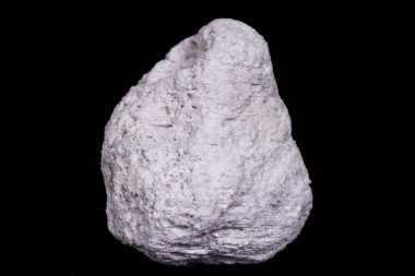 Makro mineral taş Ponza siyah arka plan üzerine