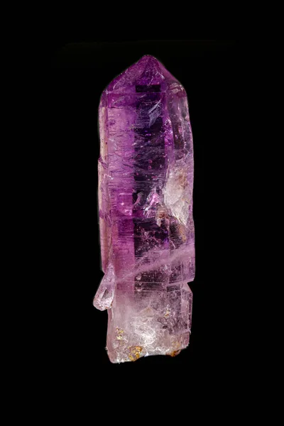 Macro mineral amethyst stone σε μαύρο φόντο — Φωτογραφία Αρχείου