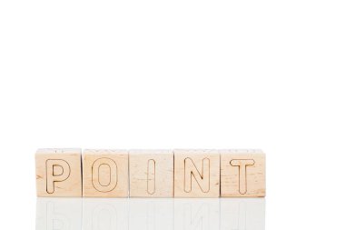 Tahta küplerin beyaz arka planda yakın plan üzerinde söz hakkı var.