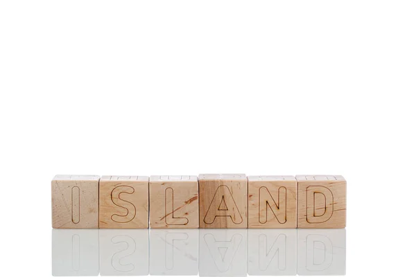 Деревянные Кубики Буквами Острова Белом Фоне Крупным Планом — стоковое фото