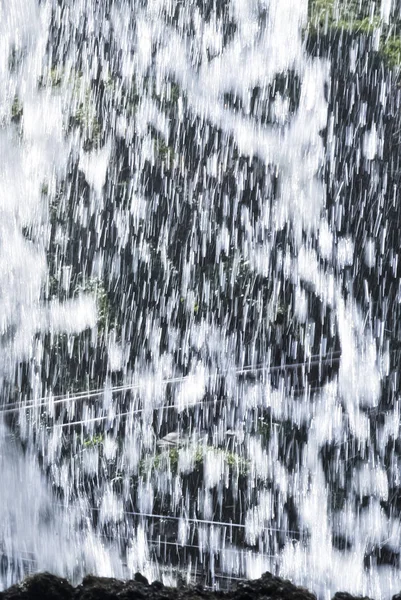 Salpicos Cachoeira — Fotografia de Stock