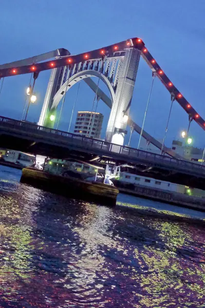 Γέφυρα Twinkle Συναρμολογώντας Λυκόφως — Φωτογραφία Αρχείου