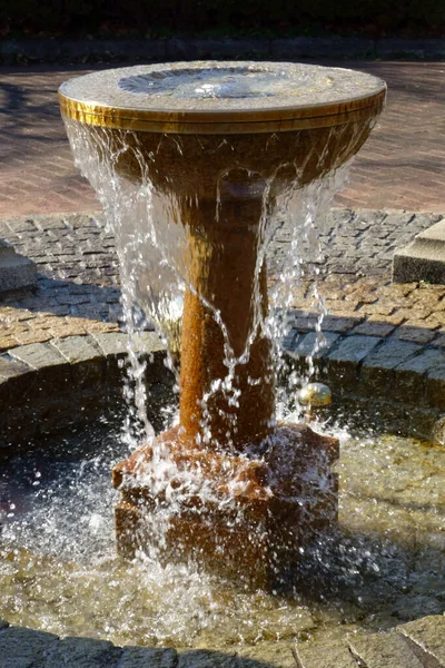 Fuente Parque Forma Moderna Fuente Objetos —  Fotos de Stock