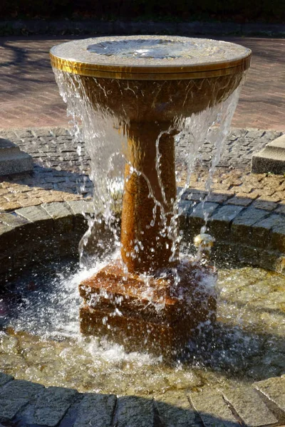 Fuente Parque Forma Moderna Fuente Objetos —  Fotos de Stock