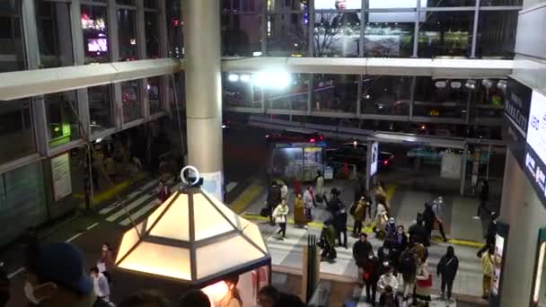 코로나 바이러스 Corona Virus 올림픽 스크램블 시부야 교차로를 보여준다 — 비디오