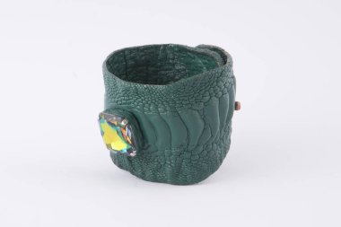 El yapımı takı izole