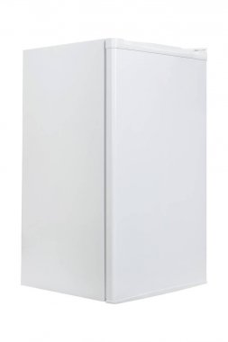 Beyaz arka plan üzerinde izole beyaz buzdolabı