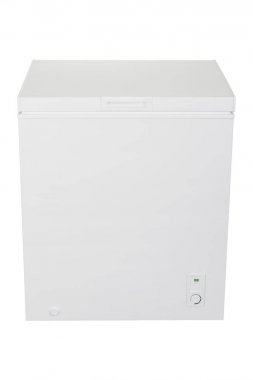 Beyaz arka plan üzerinde izole beyaz buzdolabı