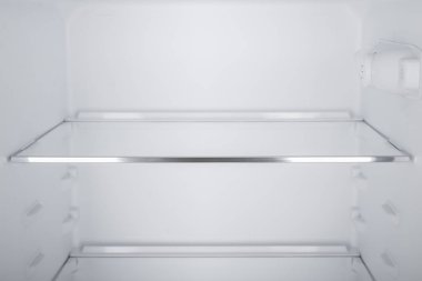 Beyaz Arka Plan üzerine izole buzdolabı. Modern Mutfak ve Do