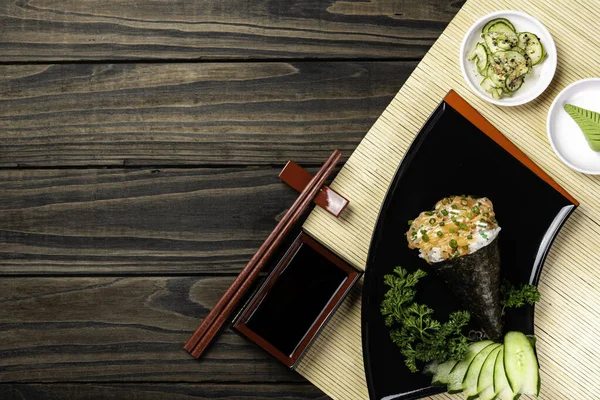 Салмон Темакі Суші Чорному Фоні Японська Кухня Краєвид — стокове фото