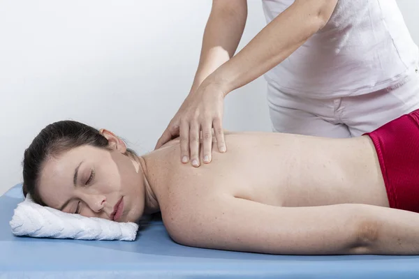 Massage Und Körperpflege Spa Körpermassage Frau Hände Behandlung Frau Mit — Stockfoto
