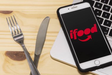 24 Aralık 2019, Brezilya. Mobil cihazın ekranında eğer logosu varsa. Brasilian Fintech, Brezilya 'da gıda dağıtımı yapan bir şirkettir..