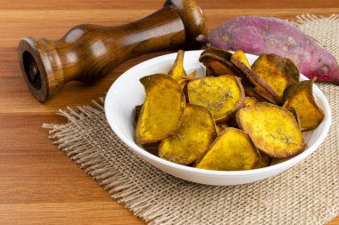 Körili patates kızartması. Aperatif konsepti.