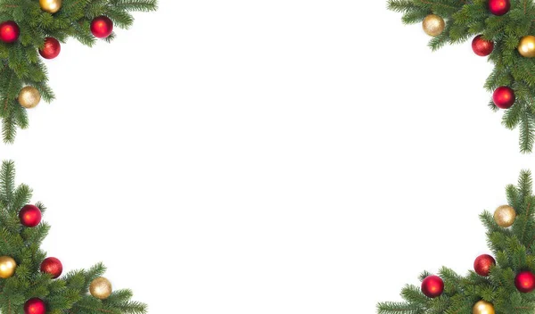 白い背景の上のクリスマス ボール コーナー クリスマス モミ枝 — ストック写真