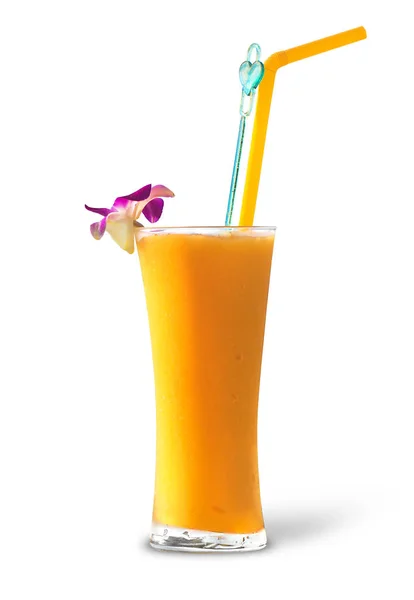 Glas Frischer Mango Auf Dem Tisch Auf Weißem Hintergrund — Stockfoto