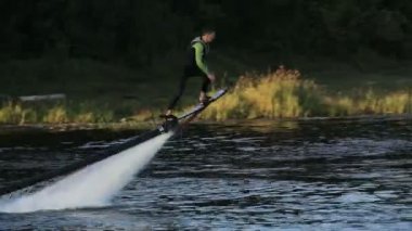 Yönetim Kurulu rider getirin. Sinek kurulu binici.