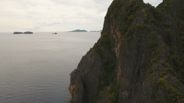 美しい湾上空表示。熱帯の島. — ストック動画