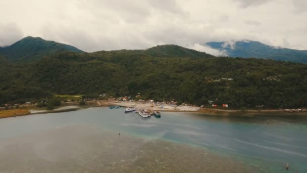 Sea passenger ferry port aerial view .Camiguin island, Philippines. — Stock Video