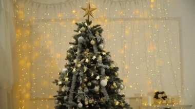 Madalyalı Noel ağacı.