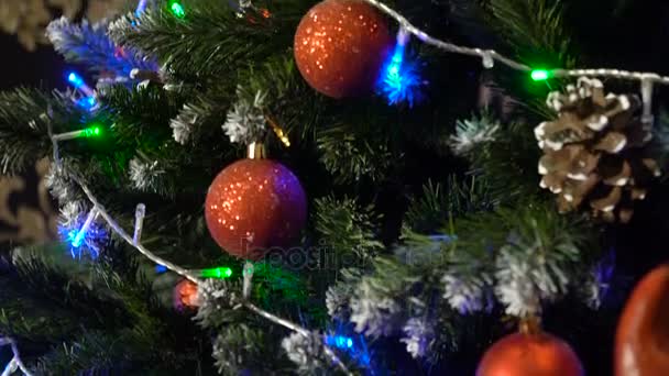 sapin de Noël décoré.