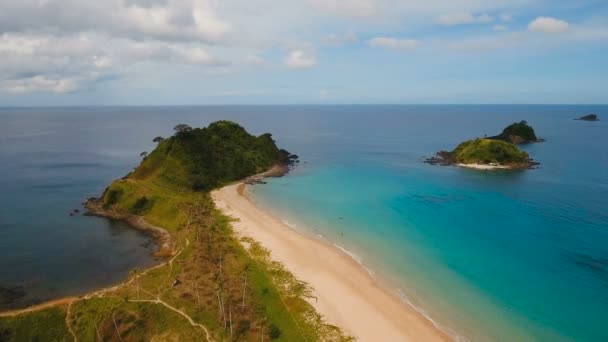 공중은 열 대 섬에 아름 다운 해변을 볼. 필리핀, 엘 니도. — 비디오