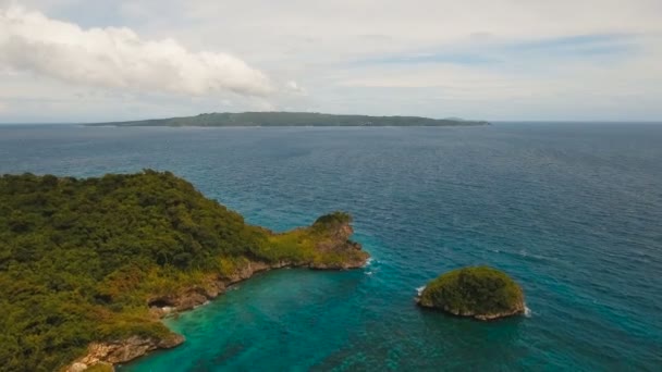 Antenna Nézd gyönyörű trópusi szigeten. Boracay island Fülöp-szigetek. — Stock videók