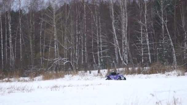 Winter off-road racing. Buggy race. — Stockvideo