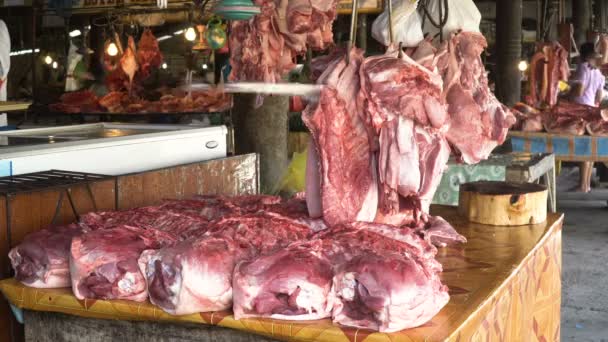 Vlees op de markt. — Stockvideo