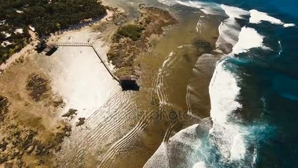 Nube Nueve punto de surf vista aérea. Siargao, Filipinas. Nube 9 . — Vídeos de Stock