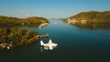 Tropikal deniz bay. Havadan görünümü: deniz manzarası Busuanga, Palawan, Filipinler.