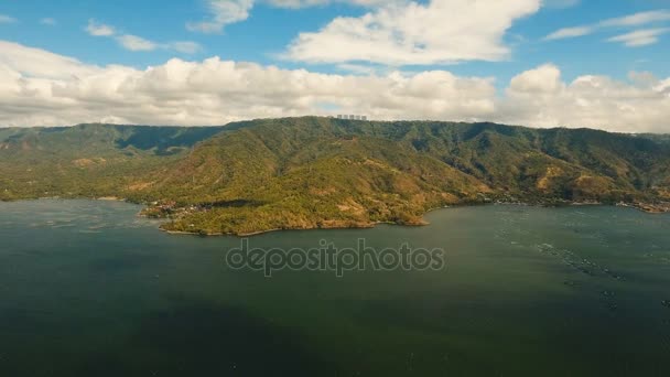 Fiskodling i lake Taal. Luzon, Filippinerna. — Stockvideo