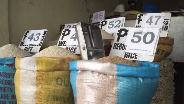 Arroz no mercado asiático . — Vídeo de Stock