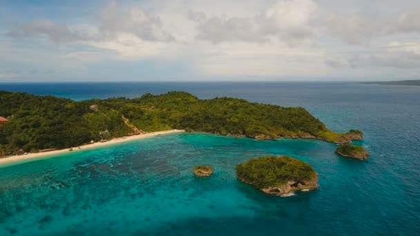 공중에는 아름 다운 열 대 섬 보기 보라 카이 섬 필리핀. — 비디오