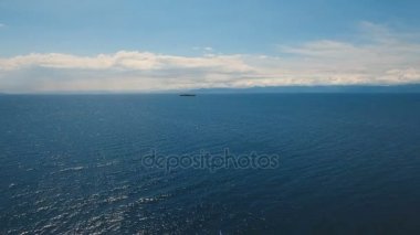 Su yüzey havadan görünümü. Boracay Adası Filipinler.